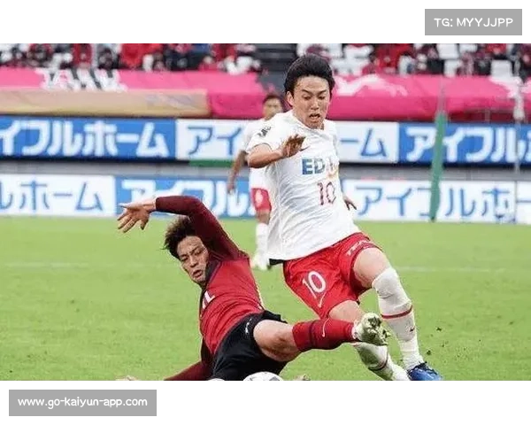 广岛三箭双外援迎战横滨FC四外援佐佐木翔领衔坐镇防线争锋激烈 广岛三箭双外援迎战横滨FC四外援佐佐木翔领衔坐镇防线争锋激烈